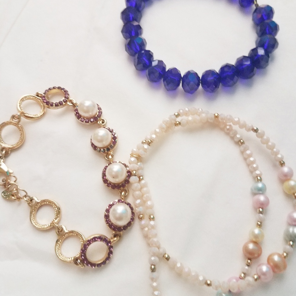 (3) Bracelets - Picture 2 of 2